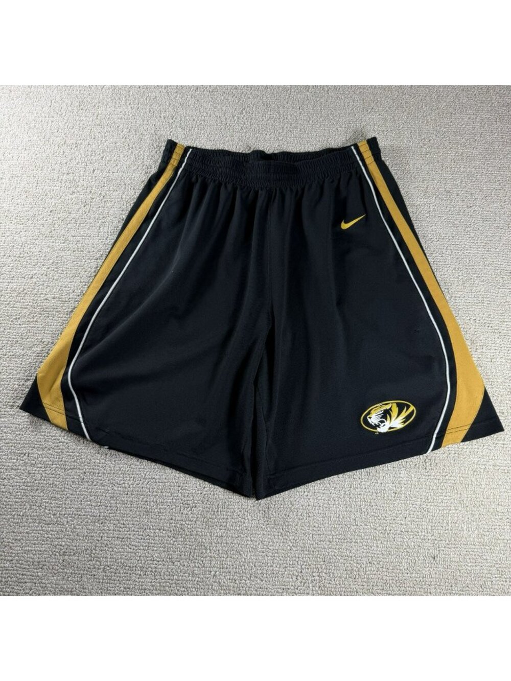 Nike Missouri Tigers Mizzou Athletic Basketball Shorts Black Gold Men’s Size XL